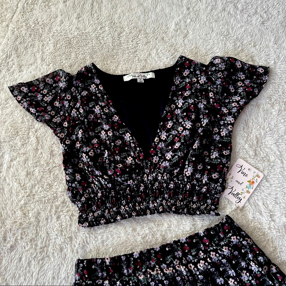 Vine & Valley Woman’s crop top & matching skirt black, lavender, & pink print S